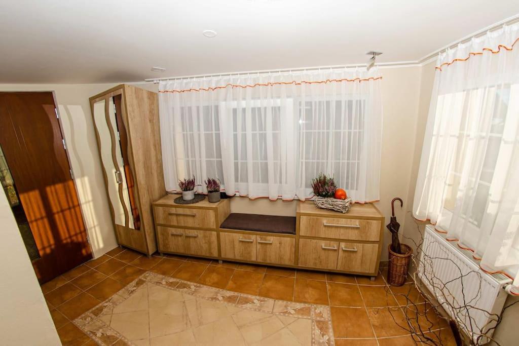 Zlty Domcek - Apartman Svabovce Exterior photo